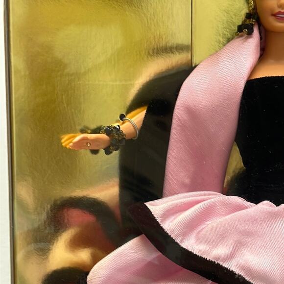 Mattel 1996 Escada Barbie Limited Edition Doll #15948 Designer Series - Picture 8 of 8